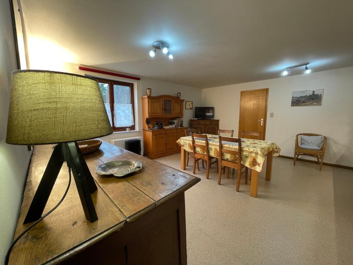 Spacieux Appartement Монс Экстерьер фото